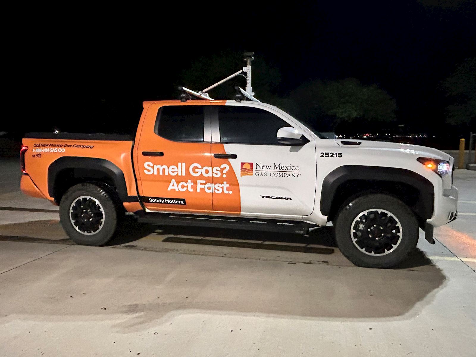 AMLD vehicle with roof mounted Sonic anemometer